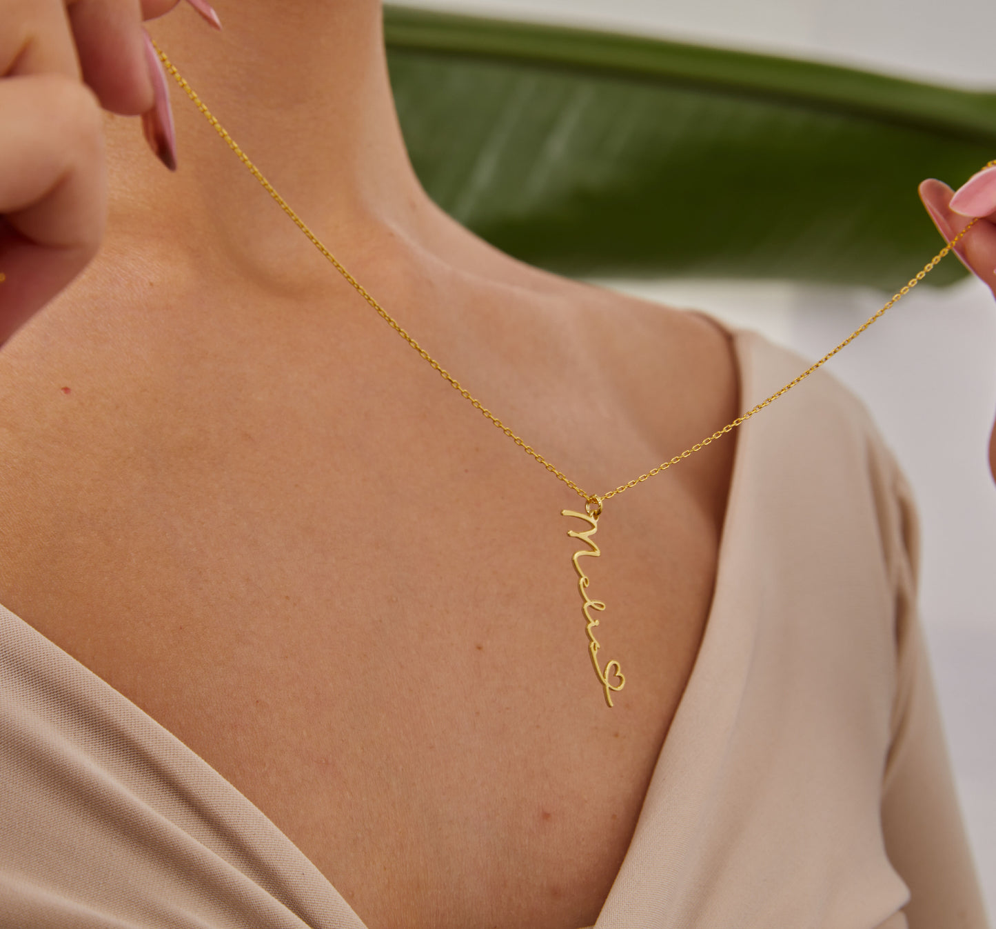 14K Gold Vertical Name Necklace, Minimalist Heart Pendant, Personalized Name Jewelry, Signature Name Necklace, Christmas and Halloween Gifts-1798983649