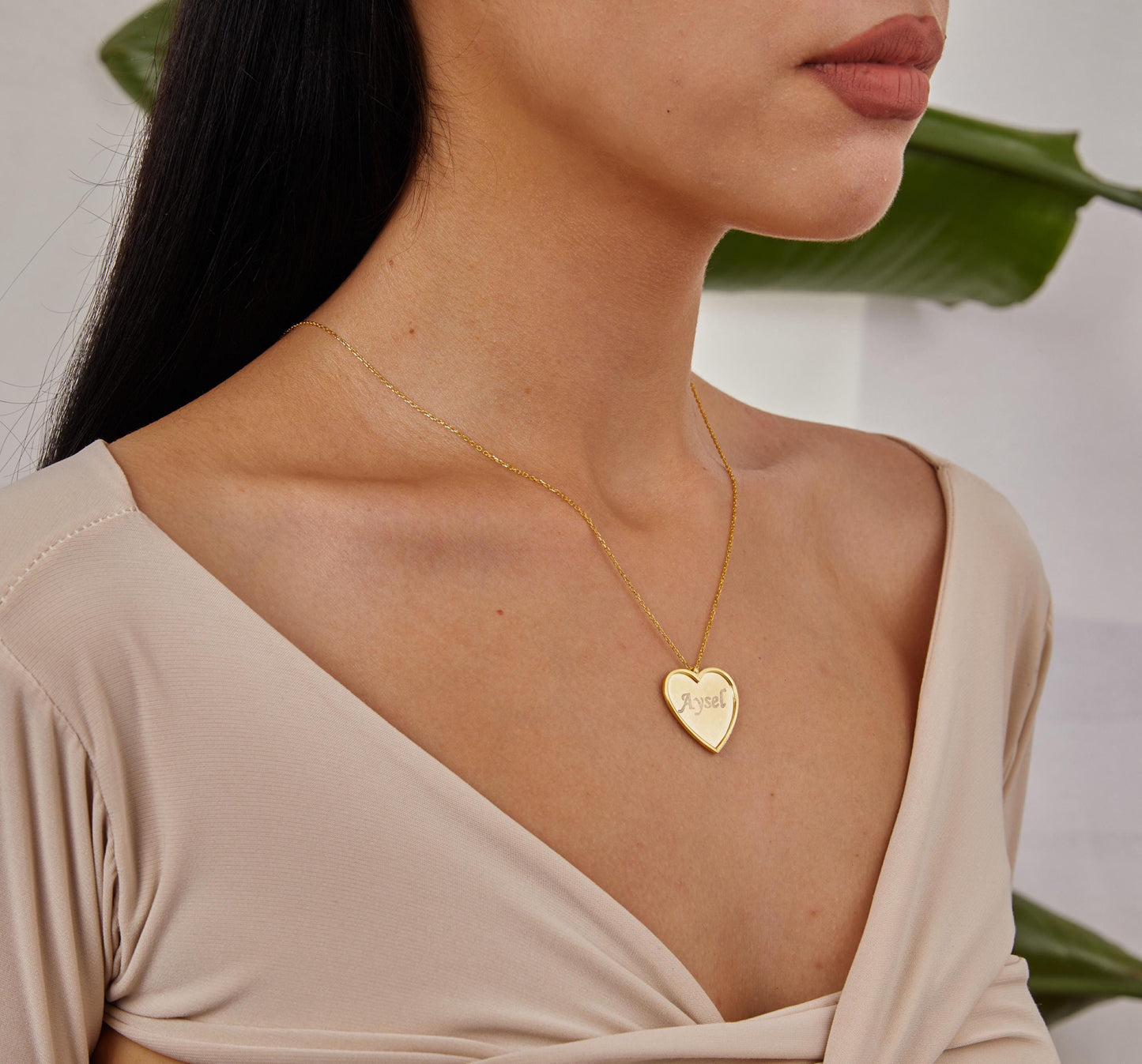 Gold Heart Plate Name Necklace, Engraved Name Pendant, Custom Name Jewelry, 14K Gold Heart Necklace, Personalized Christmas Gifts For Her-1797030001