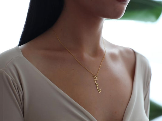 14K Gold Vertical Name Necklace, Minimalist Heart Pendant, Personalized Name Jewelry, Signature Name Necklace, Christmas and Halloween Gifts-1798983649